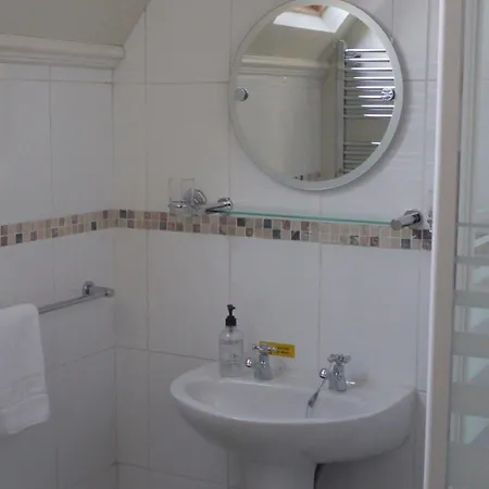 Acorn * Харрогейт